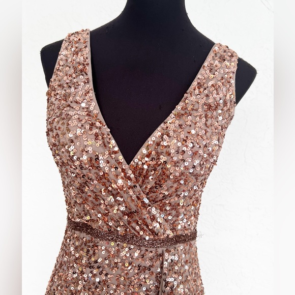 Mac Duggal Sequin Faux Wrap Gown 5539 Womens size 4 - Picture 5 of 10